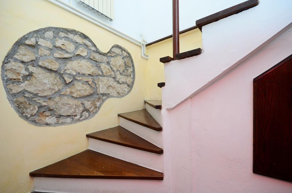 Apartment Josip Plomin Exteriör bild